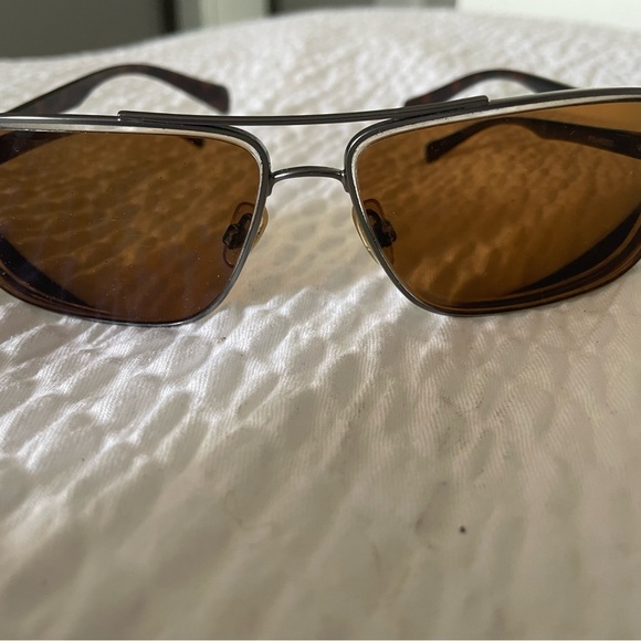 Joe Fresh prescription sunglasses. - Picture 2 of 6